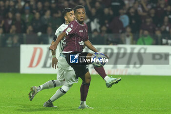 2024-10-29 - Lilian Njoh of US Salernitana 1930 competes for the ball with \5\ during the Soccer BKT between US Salernitana 1919 vs Cesena FC at Arechi Stadium - US SALERNITANA VS CESENA FC - ITALIAN SERIE B - SOCCER