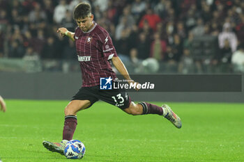 2024-10-29 - Fabio Ruggeri of US Salernitana 1927 in action during the Soccer BKT between US Salernitana 1919 vs Cesena FC at Arechi Stadium - US SALERNITANA VS CESENA FC - ITALIAN SERIE B - SOCCER