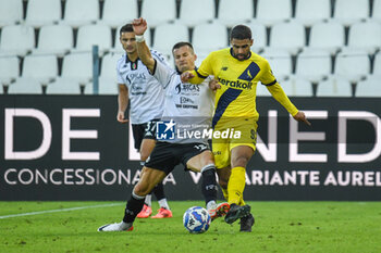 02/11/2024 - Arkadiusz Reca (Spezia) against Gregoire Defrel (Modena) - SPEZIA CALCIO VS MODENA FC - SERIE B - CALCIO