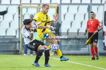 02/11/2024 - Salvatore Elia (Spezia) against Antonio Palumbo (Modena) - SPEZIA CALCIO VS MODENA FC - SERIE B - CALCIO