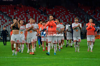 02/11/2024 - the AC Reggiana players applauds fans - SSC BARI VS AC REGGIANA - SERIE B - CALCIO