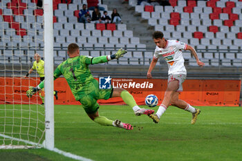 02/11/2024 - Lorenzo Lucchesi of AC Reggiana scores a goal of 1-2 - SSC BARI VS AC REGGIANA - SERIE B - CALCIO