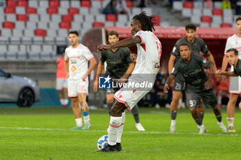 02/11/2024 - Cedric Gondo of AC Reggiana score the goal on penalty - SSC BARI VS AC REGGIANA - SERIE B - CALCIO