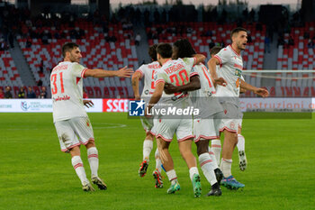 02/11/2024 - Cedric Gondo of AC Reggiana celebrates after scoring a goal with teammates - SSC BARI VS AC REGGIANA - SERIE B - CALCIO