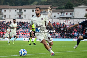 02/11/2024 - Daniele Verde during Cosenza Calcio vs Us Salernitana, Italian soccer Serie A match in Cosenza, Italy, November 3 2024 - COSENZA CALCIO VS US SALERNITANA - SERIE B - CALCIO