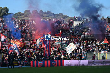 02/11/2024 - Cosenza fan's during Cosenza Calcio vs Us Salernitana, Italian soccer Serie A match in Cosenza, Italy, November 3 2024 - COSENZA CALCIO VS US SALERNITANA - SERIE B - CALCIO