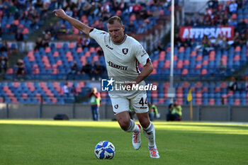 02/11/2024 - Pawel Jaroszynski during Cosenza Calcio vs Us Salernitana, Italian soccer Serie A match in Cosenza, Italy, November 3 2024 - COSENZA CALCIO VS US SALERNITANA - SERIE B - CALCIO