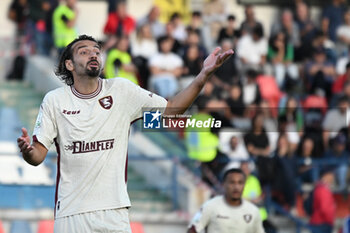 02/11/2024 - Gianmarco Ferrari during Cosenza Calcio vs Us Salernitana, Italian soccer Serie A match in Cosenza, Italy, November 3 2024 - COSENZA CALCIO VS US SALERNITANA - SERIE B - CALCIO