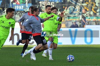 03/11/2024 - Michele Castagnetti (Cremonese) thwarted by Antonio Caracciolo (Pisa) - US CREMONESE VS AC PISA - SERIE B - CALCIO