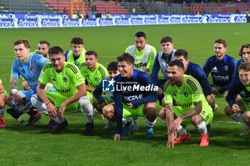 03/11/2024 - Players of Pisa celebrate with their fans at the end of the match - US CREMONESE VS AC PISA - SERIE B - CALCIO