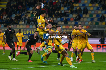 08/11/2024 - Jeremy Le Douaron (Palermo F.C.) overhead kick the ball during the Italian Serie BKT match between Frosinone Calcio vs. Palermo F.C. on 8th November 2024 at the Benito Stirpe stadium in Frosinone, Italy - FROSINONE CALCIO VS PALERMO FC - SERIE B - CALCIO