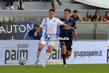 09/11/2024 - Simone Giordano (Sampdoria) thwarted by Gabriele Piccinini (Pisa) - AC PISA VS UC SAMPDORIA - SERIE B - CALCIO