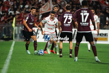 10/11/2024 - Kevin Lasagna of SSC Bari during match Italian Serie B between US Salernitana vs SSC Bari - US SALERNITANA VS SSC BARI - SERIE B - CALCIO