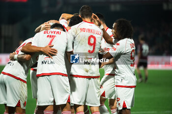 10/11/2024 - Andrjia Novakovich of SSC Bari celebrate score 0-2 during match Italian Serie B between US Salernitana vs SSC Bari - US SALERNITANA VS SSC BARI - SERIE B - CALCIO