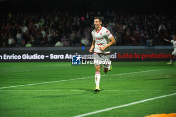 10/11/2024 - Andrjia Novakovich of SSC Bari celebrate score 0-2 during match Italian Serie B between US Salernitana vs SSC Bari - US SALERNITANA VS SSC BARI - SERIE B - CALCIO