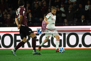 10/11/2024 - Giuseppe Sibilli of SSC Bari during match Italian Serie B between US Salernitana vs SSC Bari - US SALERNITANA VS SSC BARI - SERIE B - CALCIO