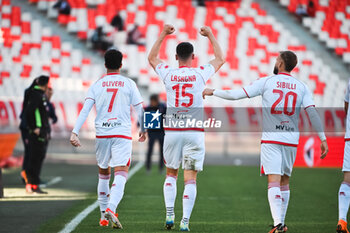 2024-11-24 - Kevin Lasagna of SSC Bari celebrate score 1-0 during the Italian Serie B match SSC Bari vs AS Cittadella in San Nicola Stadium of Bari - SSC BARI VS AS CITTADELLA - ITALIAN SERIE B - SOCCER