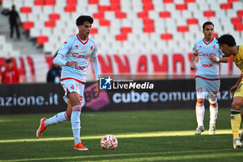 2024-11-24 - Andrea Oliveri of SSC Bari during the Italian Serie B match SSC Bari vs AS Cittadella in San Nicola Stadium of Bari - SSC BARI VS AS CITTADELLA - ITALIAN SERIE B - SOCCER