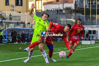 2024-11-23 - Alexander Lucas Lind Rasmussen (Pisa) hampered by Julian Illanes Minucci (Carrarese) - CARRARESE CALCIO VS AC PISA - ITALIAN SERIE B - SOCCER