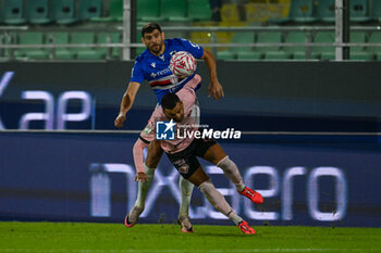 2024-11-24 - Clash between Nicholas Ioannou (U.C. Sampdoria) and Roberto Insigne (Palermo F.C.) during the Italian Serie BKT match between Palermo F.C. vs U.C. Sampdoria on 24th November 2024 at the Renzo Barbera stadium in Palermo, Italy - PALERMO FC VS UC SAMPDORIA - ITALIAN SERIE B - SOCCER