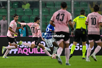 2024-11-24 - Federico Di Francesco (Palermo F.C.) scores a goal during the Italian Serie BKT match between Palermo F.C. vs U.C. Sampdoria on 24th November 2024 at the Renzo Barbera stadium in Palermo, Italy - PALERMO FC VS UC SAMPDORIA - ITALIAN SERIE B - SOCCER