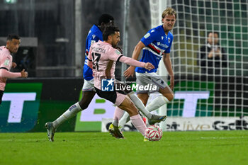 2024-11-24 - Federico Di Francesco (Palermo F.C.) during the Italian Serie BKT match between Palermo F.C. vs U.C. Sampdoria on 24th November 2024 at the Renzo Barbera stadium in Palermo, Italy - PALERMO FC VS UC SAMPDORIA - ITALIAN SERIE B - SOCCER