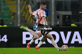 2024-11-24 - Salim Diakite (Palermo F.C.) during the Italian Serie BKT match between Palermo F.C. vs U.C. Sampdoria on 24th November 2024 at the Renzo Barbera stadium in Palermo, Italy - PALERMO FC VS UC SAMPDORIA - ITALIAN SERIE B - SOCCER