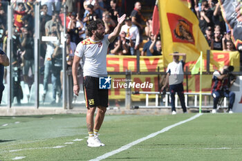 2024-09-29 - Fabio Caserta coah of US Catanzaro gestures during the Serie b bkt betwee US Salernitana 1919 vs US Catanzaro at Arechi Stadium - US SALERNITANA VS US CATANZARO - ITALIAN SERIE B - SOCCER