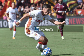 2024-09-29 - Mattia Compagnon of US Catanzaro in action during the Serie b bkt betwee US Salernitana 1919 vs US Catanzaro at Arechi Stadium - US SALERNITANA VS US CATANZARO - ITALIAN SERIE B - SOCCER