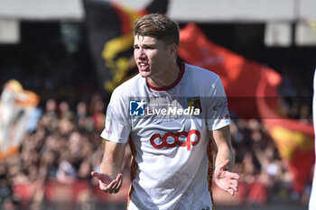 2024-09-29 - Marco Pompetti of US Catanzaro gestures during the Serie b bkt betwee US Salernitana 1919 vs US Catanzaro at Arechi Stadium - US SALERNITANA VS US CATANZARO - ITALIAN SERIE B - SOCCER