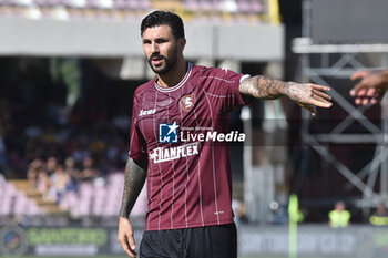 2024-09-29 - Roberto Soriano of US Salernitana 1919 gestures during the Serie b bkt betwee US Salernitana 1919 vs US Catanzaro at Arechi Stadium - US SALERNITANA VS US CATANZARO - ITALIAN SERIE B - SOCCER