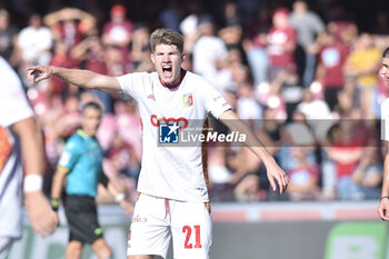 2024-09-29 - Marcello Piras of US Catanzaro gestures during the Serie b bkt betwee US Salernitana 1919 vs US Catanzaro at Arechi Stadium - US SALERNITANA VS US CATANZARO - ITALIAN SERIE B - SOCCER