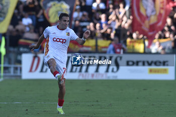 2024-09-29 - Mattia Compagnon of US Catanzaro in action during the Serie b bkt betwee US Salernitana 1919 vs US Catanzaro at Arechi Stadium - US SALERNITANA VS US CATANZARO - ITALIAN SERIE B - SOCCER