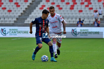 2024-09-28 - Jose Mauri of Cosenza in action against Mattia Maita of SSC Bari - SSC BARI VS COSENZA CALCIO - ITALIAN SERIE B - SOCCER