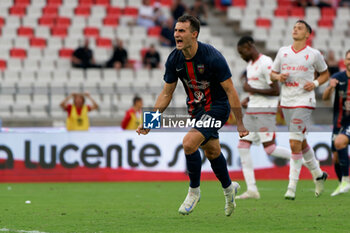 2024-09-28 - Tommaso Fumagalli of Cosenza celebrates after scoring a goal - SSC BARI VS COSENZA CALCIO - ITALIAN SERIE B - SOCCER