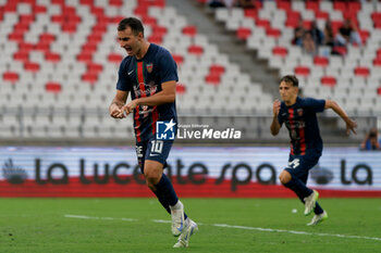 2024-09-28 - Tommaso Fumagalli of Cosenza celebrates after scoring a goal - SSC BARI VS COSENZA CALCIO - ITALIAN SERIE B - SOCCER