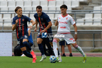 2024-09-28 - Andrea Oliveri of SSC Bari and Tommaso Fumagalli of Cosenza, Riccardo Ciervo of Cosenza - SSC BARI VS COSENZA CALCIO - ITALIAN SERIE B - SOCCER