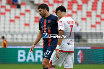 2024-09-28 - Alessandro Caporale of Cosenza and Andrea Oliveri of SSC Bari - SSC BARI VS COSENZA CALCIO - ITALIAN SERIE B - SOCCER