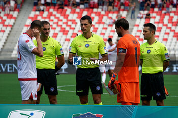 2024-09-28 - Francesco Vicari of SSC Bari and Alessandro Micai of Cosenza - SSC BARI VS COSENZA CALCIO - ITALIAN SERIE B - SOCCER