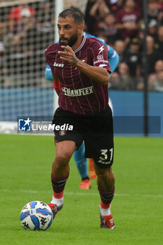 2024-10-19 - Daniele Verde of US Salernitana 1940 in action during the Soccer BKT between US Salernitana 1919 vs Spezia Calcio at Arechi Stadium - US SALERNITANA VS SPEZIA CALCIO - ITALIAN SERIE B - SOCCER