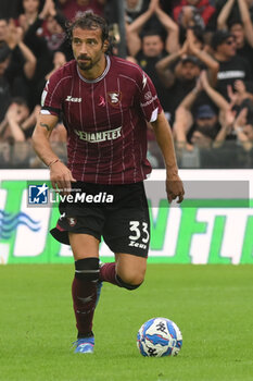 2024-10-19 - Gian Marco Ferrari of US Salernitana 1941 in action during the Soccer BKT between US Salernitana 1919 vs Spezia Calcio at Arechi Stadium - US SALERNITANA VS SPEZIA CALCIO - ITALIAN SERIE B - SOCCER