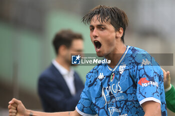 2024-10-19 - Edoardo Soleri of Spezia Calcio celebrates after scoring goal during the Soccer BKT between US Salernitana 1919 vs Spezia Calcio at Arechi Stadium - US SALERNITANA VS SPEZIA CALCIO - ITALIAN SERIE B - SOCCER