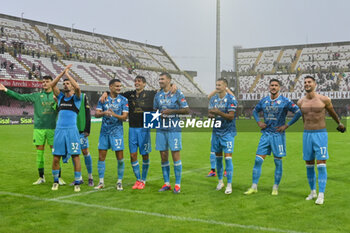 2024-10-19 - the Spezia players thank the fans at the end of the match during the Soccer BKT between US Salernitana 1919 vs Spezia Calcio at Arechi Stadium - US SALERNITANA VS SPEZIA CALCIO - ITALIAN SERIE B - SOCCER