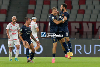 2024-10-18 - Pietro Iemmello of US Catanzaro 1929 celebrates after scoring a goal with Andrea La Mantia of US Catanzaro 1929 - SSC BARI VS US CATANZARO - ITALIAN SERIE B - SOCCER