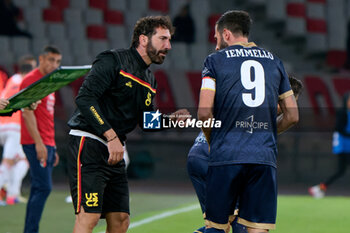 2024-10-18 - coach Fabio Caserta of US Catanzaro 1929 and Pietro Iemmello of US Catanzaro 1929 - SSC BARI VS US CATANZARO - ITALIAN SERIE B - SOCCER