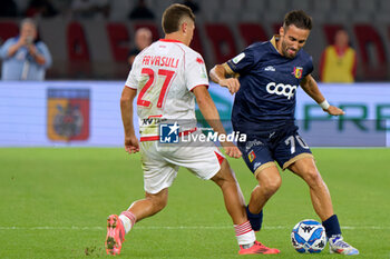 2024-10-18 - Marco D’Alessandro of US Catanzaro 1929 in action against Costantino Favasulli of SSC Bari - SSC BARI VS US CATANZARO - ITALIAN SERIE B - SOCCER