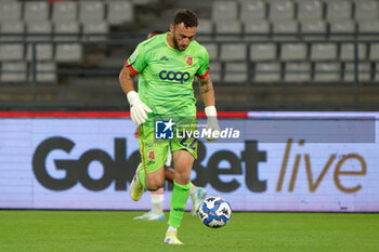 2024-10-18 - Mirko Pigliacelli of US Catanzaro 1929 - SSC BARI VS US CATANZARO - ITALIAN SERIE B - SOCCER