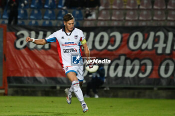 10/11/2024 - November 10: Serie C Now championship 2024-25, Alessio Castellini during Crotone agastin Catania in the Ezio Scida Stadium in Crotone - CROTONE VS CATANIA - SERIE B - CALCIO