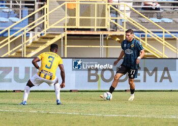 2024-10-06 - Bocic Milos (Latina Calcio) in action against Oyewale Sulaiman (Giugliano) - LATINA VS GIUGLIANO - ITALIAN SERIE C - SOCCER