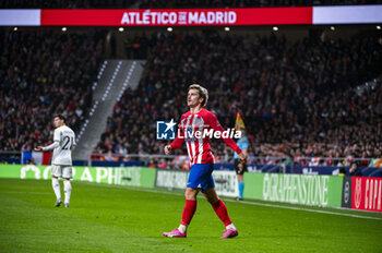 2024-01-18 - Antoine Griezmann of Atletico Madrid seen during the football match valid for the round of 16 of the Copa del Rey tournament between Atletico Madrid and Real Madrid played at Estadio Metropolitano in Madrid, Spain. - ATLETICO MADRID VS REAL MADRID - SPANISH CUP - SOCCER